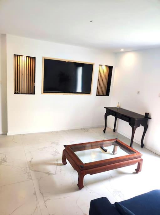 Appartement Moderne Proche Paris, Aeroport Et Disneyland Le Perreux-Sur-Marne Exterior foto